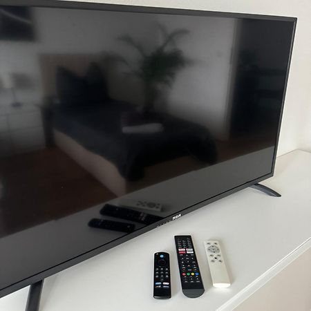 Monteur-& Ferienwohnung Eichmann Dresda Esterno foto